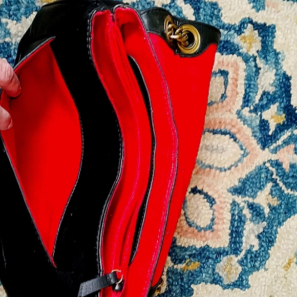 🔥 Reduced!Isabella Fiore Embroidered Leather Chain Strap Bag - Picture 7 of 8